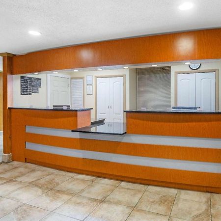 Howard Johnson By Wyndham Staunton Exteriér fotografie