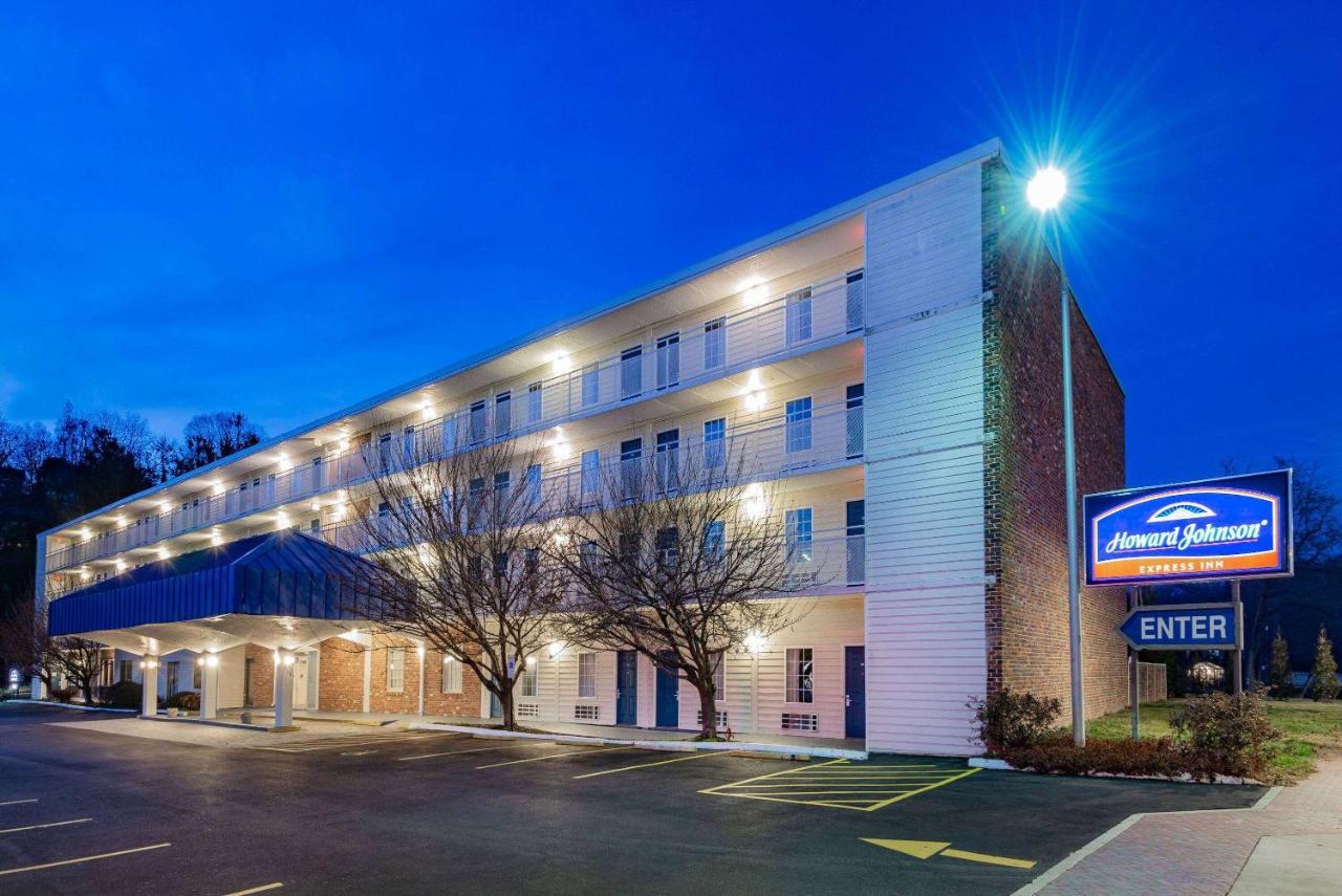 Howard Johnson By Wyndham Staunton Exteriér fotografie